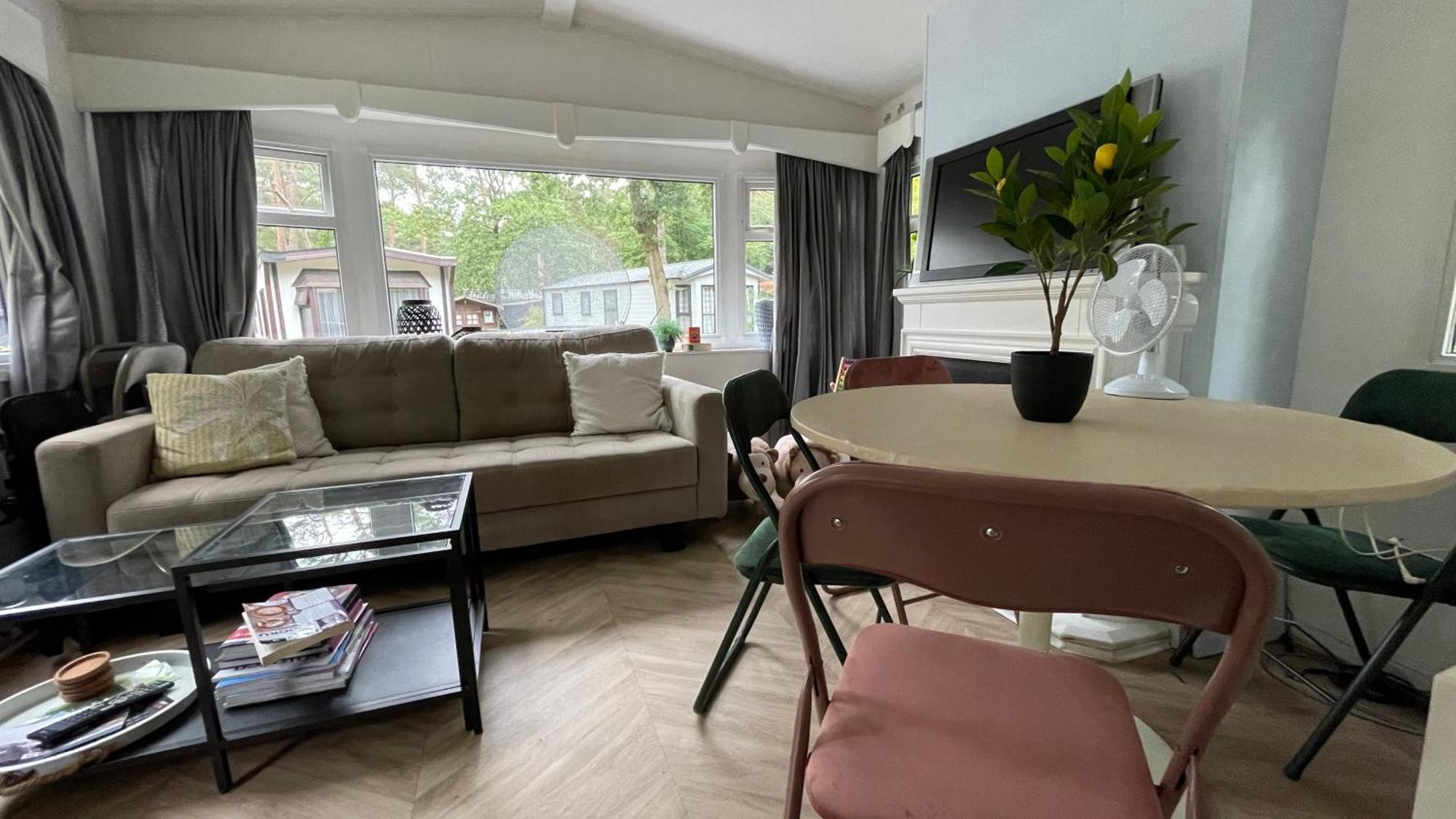 Sayang26 Gezellige Gezinsvriendelijke Stacaravan Op Familiecamping De Vossenburcht In Natuurgebied Reestdal - No Workers Allowed IJhorst