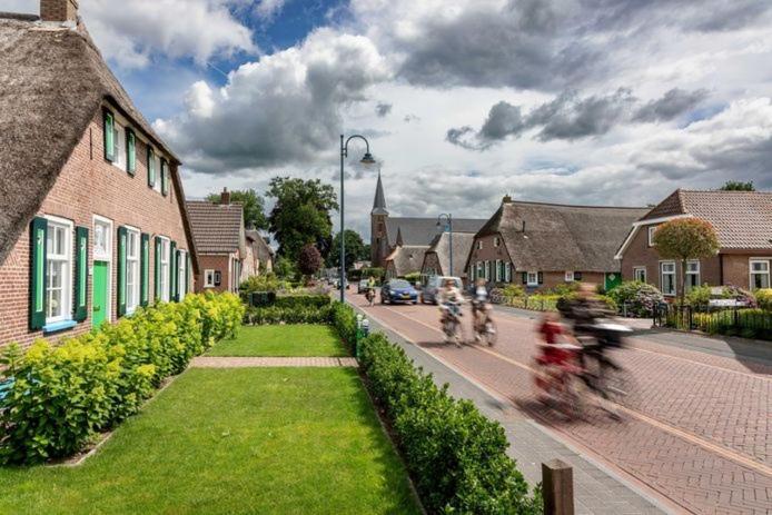 Sayang26 Gezellige Gezinsvriendelijke Stacaravan Op Familiecamping De Vossenburcht In Natuurgebied Reestdal - No Workers Allowed Chalet IJhorst