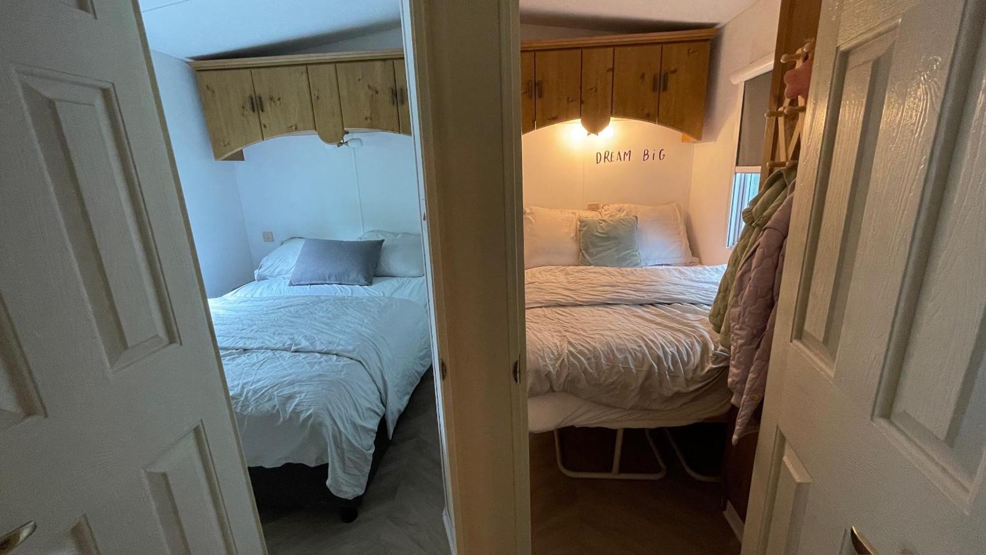 Sayang26 Gezellige Gezinsvriendelijke Stacaravan Op Familiecamping De Vossenburcht In Natuurgebied Reestdal - No Workers Allowed Chalet