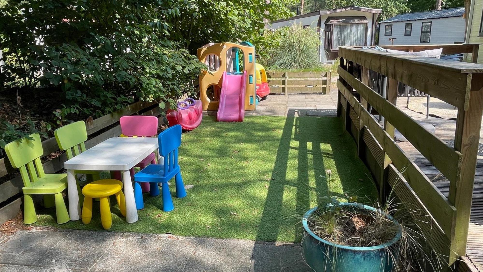 Sayang26 Gezellige Gezinsvriendelijke Stacaravan Op Familiecamping De Vossenburcht In Natuurgebied Reestdal - No Workers Allowed Chalet