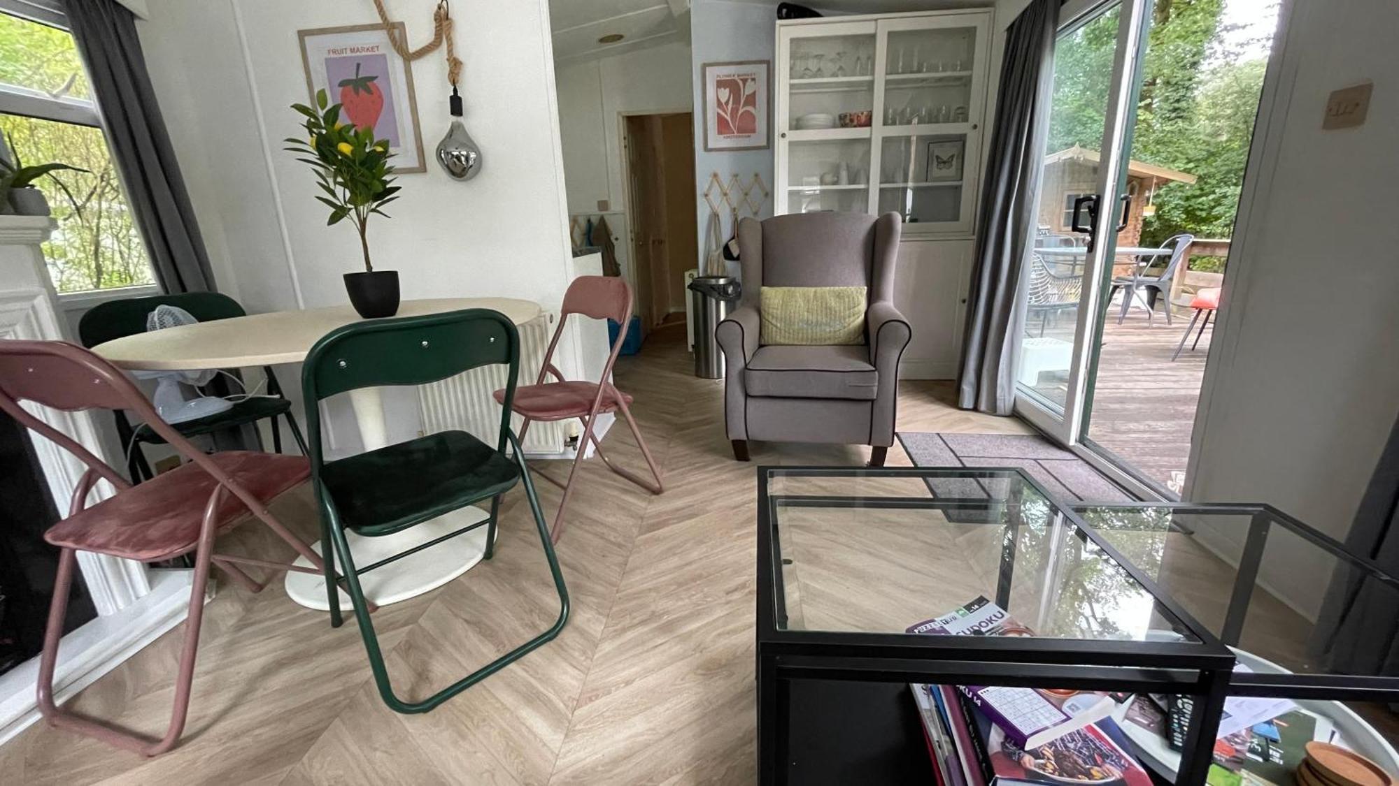 Sayang26 Gezellige Gezinsvriendelijke Stacaravan Op Familiecamping De Vossenburcht In Natuurgebied Reestdal - No Workers Allowed Chalet *